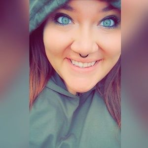 Meet your Posher, Nell